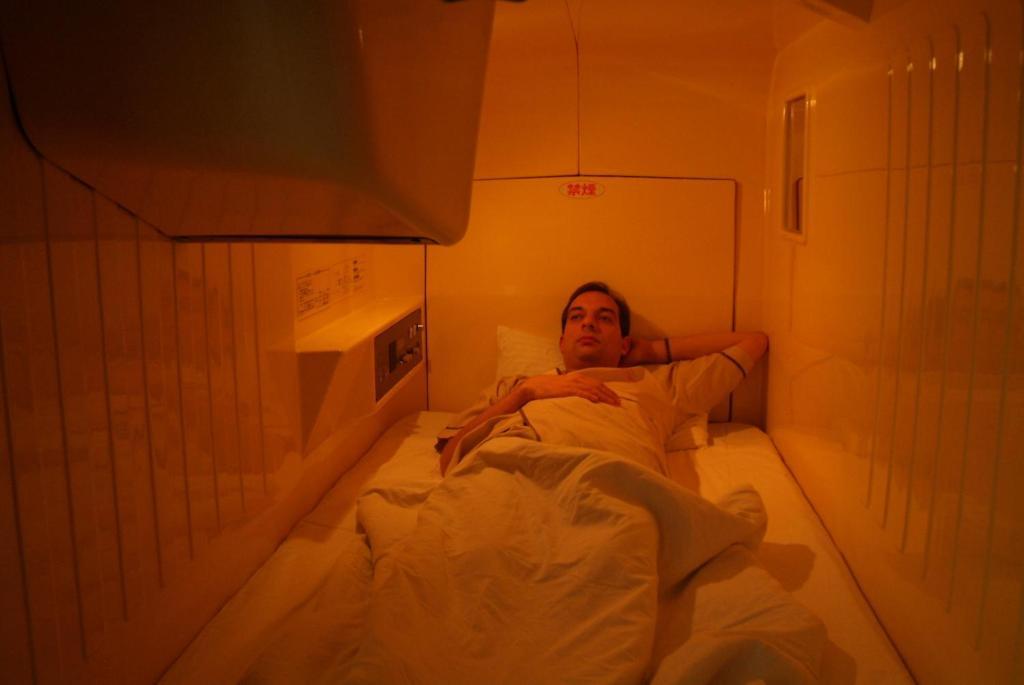 Capsule Hotel & Sauna Ikebukuro Plaza Tokyo prefektur Rum bild