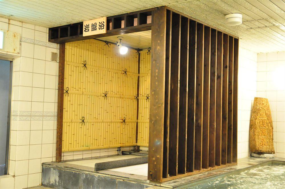 Capsule Hotel & Sauna Ikebukuro Plaza Tokyo prefektur Exteriör bild